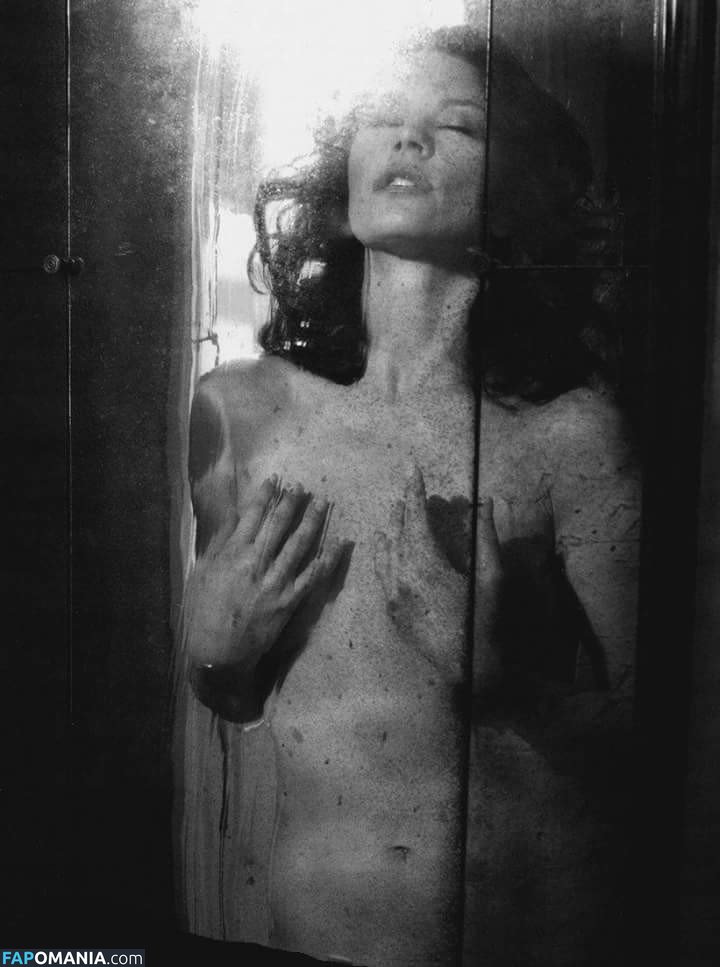 Catherine Zeta Jones / catherinezetajones Nu OnlyFans  Foto vazada #4