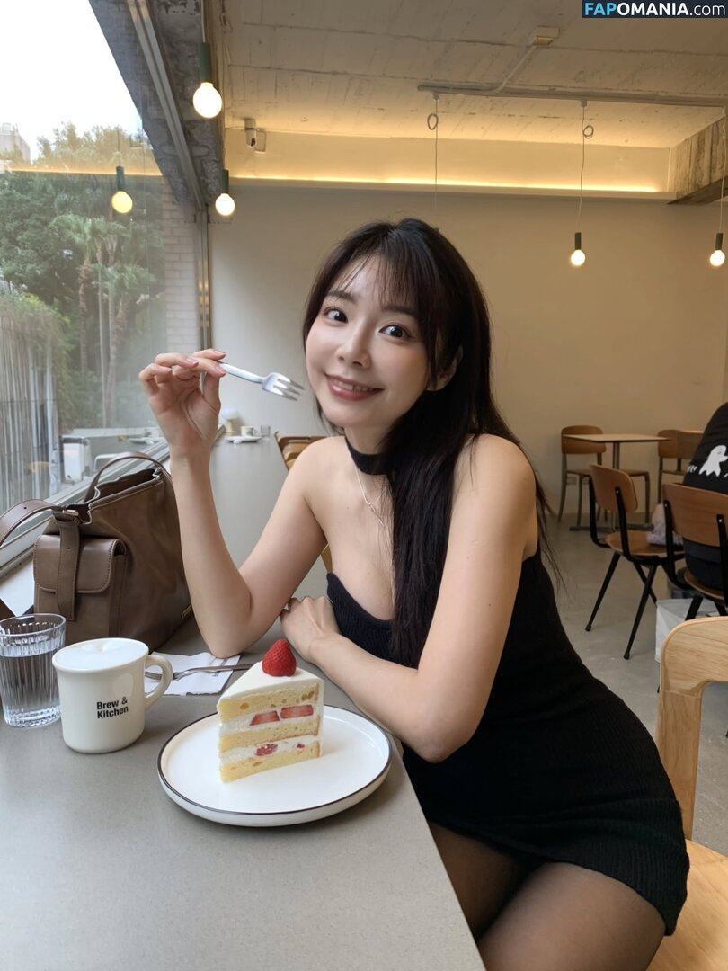 cathy_potato / opalpotato Nu OnlyFans  Foto vazada #12