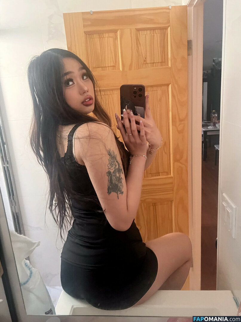 Cellow111 / annie zheng Nu OnlyFans  Foto vazada #22