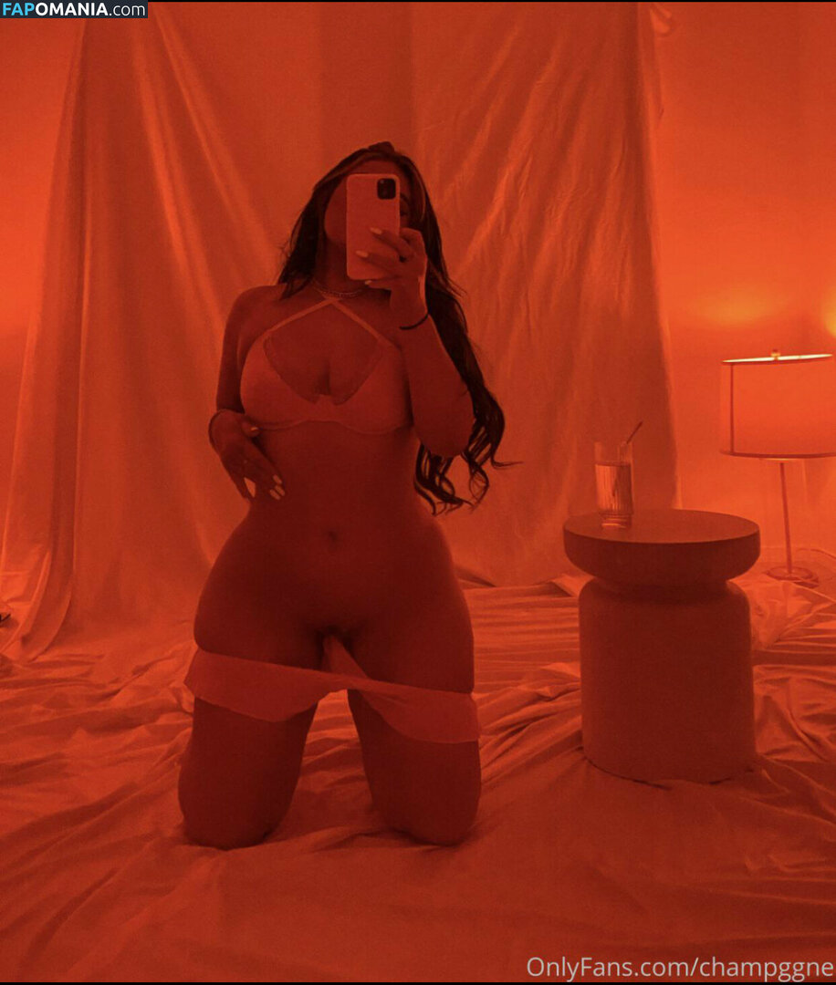 Champagne / Champggne Nu OnlyFans  Foto vazada #2