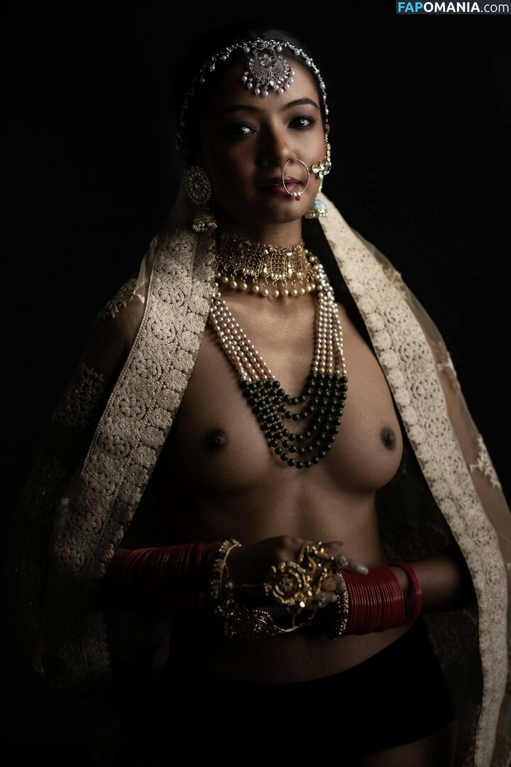 Chandrika Desai / Chandrika Passionica Nu OnlyFans  Foto vazada #513