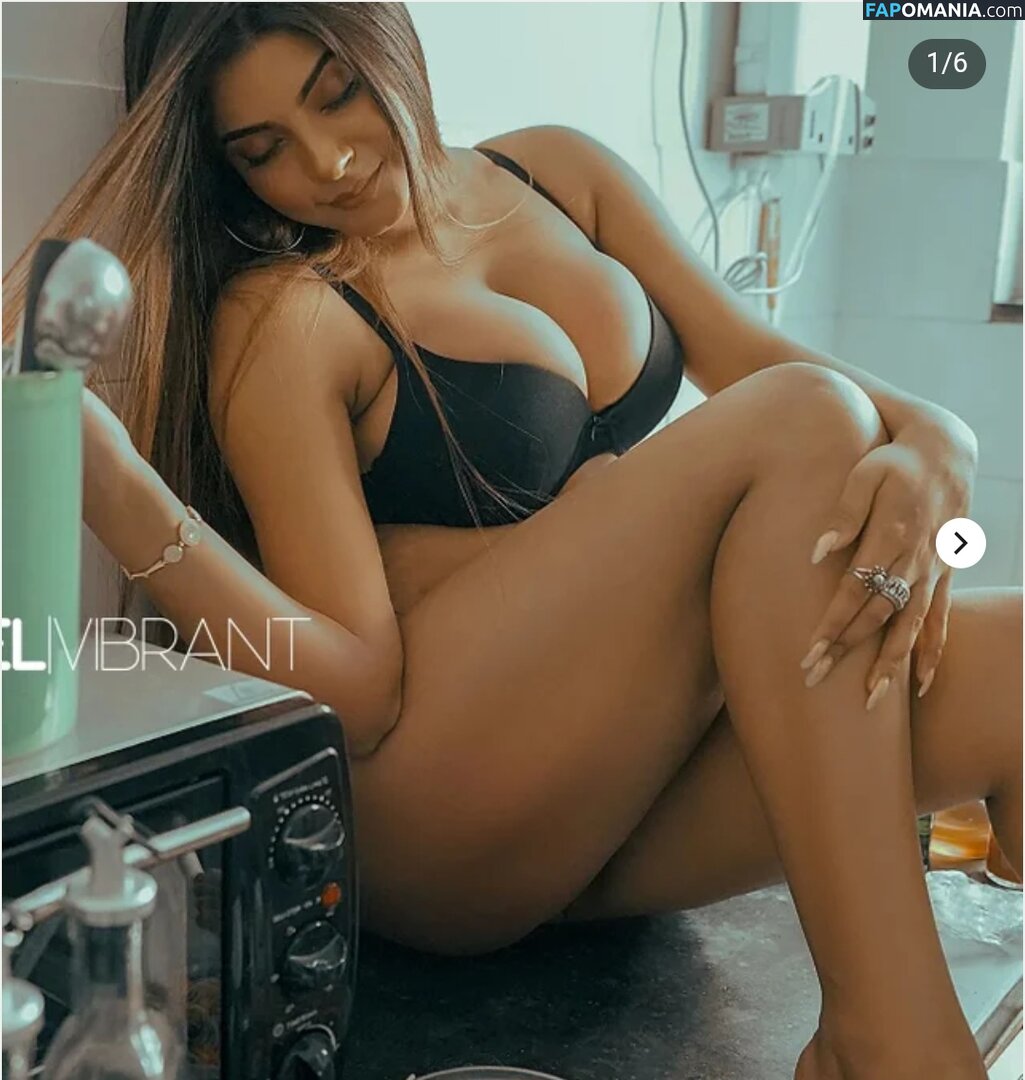 Chandrika Desai / Chandrika Passionica Nu OnlyFans  Foto vazada #578