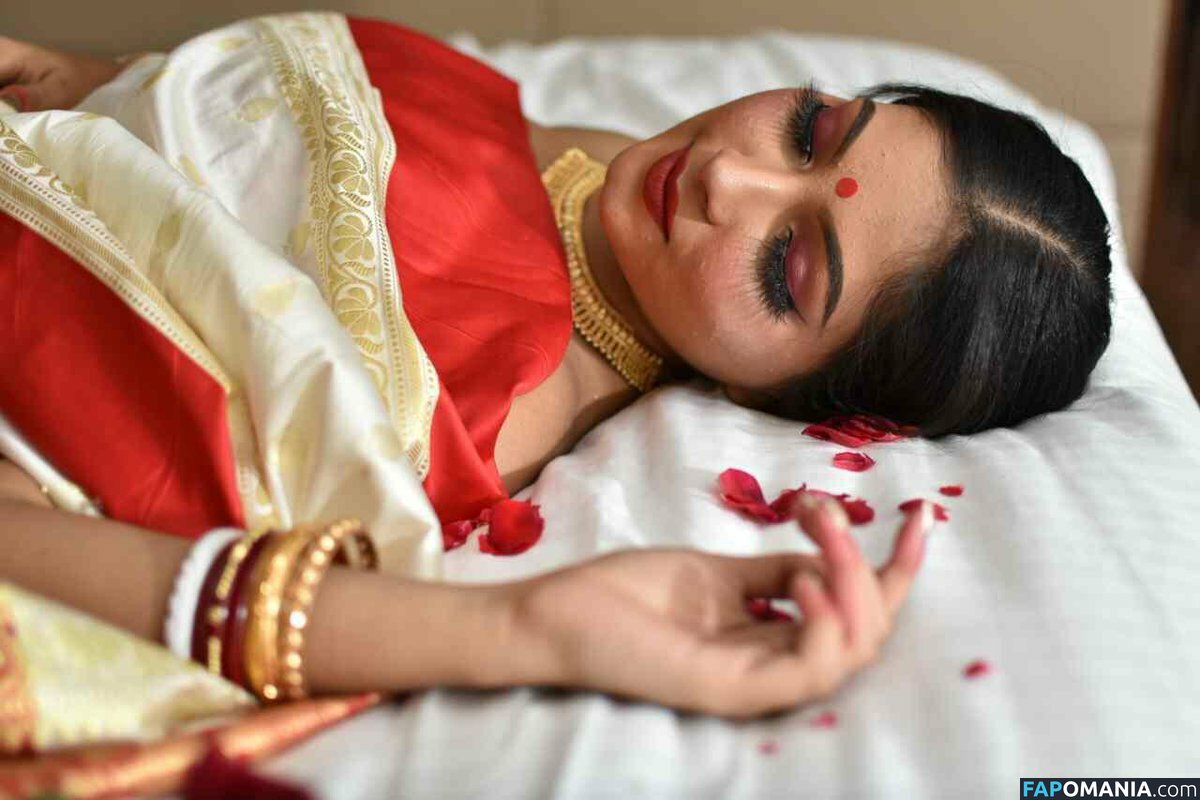 Chandrika Desai / Chandrika Passionica Nu OnlyFans  Foto vazada #1078