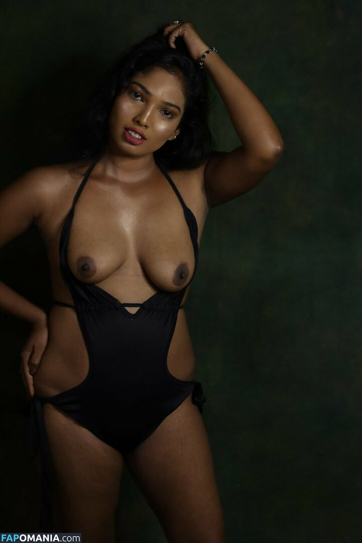 Chandrika Desai / Chandrika Passionica Nu OnlyFans  Foto vazada #1093