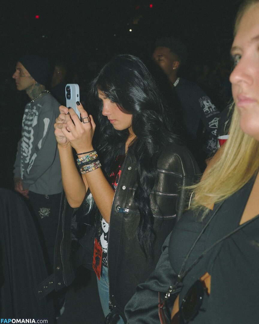 Charli D'Amelio / Charli Damelio / charlidamelio / charliesdamelio Nu OnlyFans  Foto vazada #25