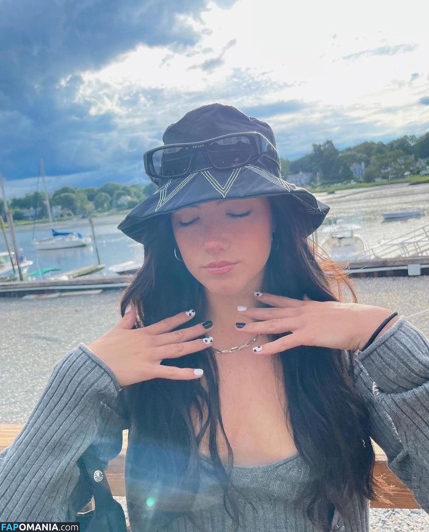 Charli D'Amelio / Charli Damelio / charlidamelio / charliesdamelio Nu OnlyFans  Foto vazada #59