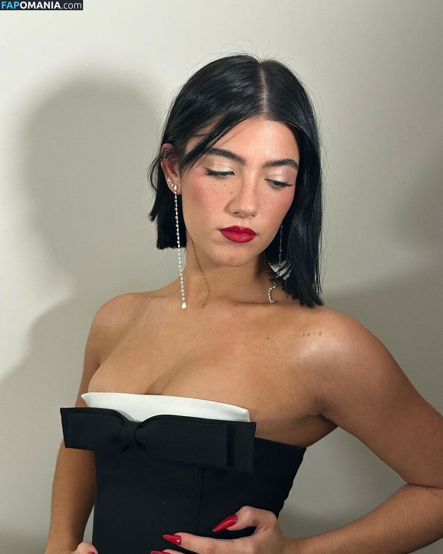 Charli D'Amelio / Charli Damelio / charlidamelio / charliesdamelio Nu OnlyFans  Foto vazada #259