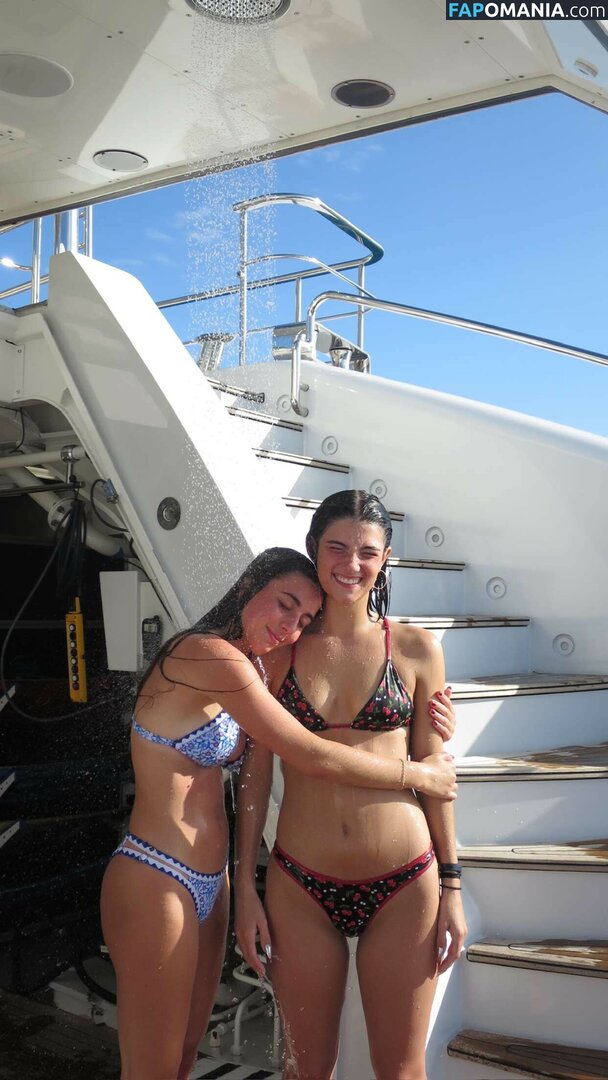 Charli D'Amelio / Charli Damelio / charlidamelio / charliesdamelio Nu OnlyFans  Foto vazada #441