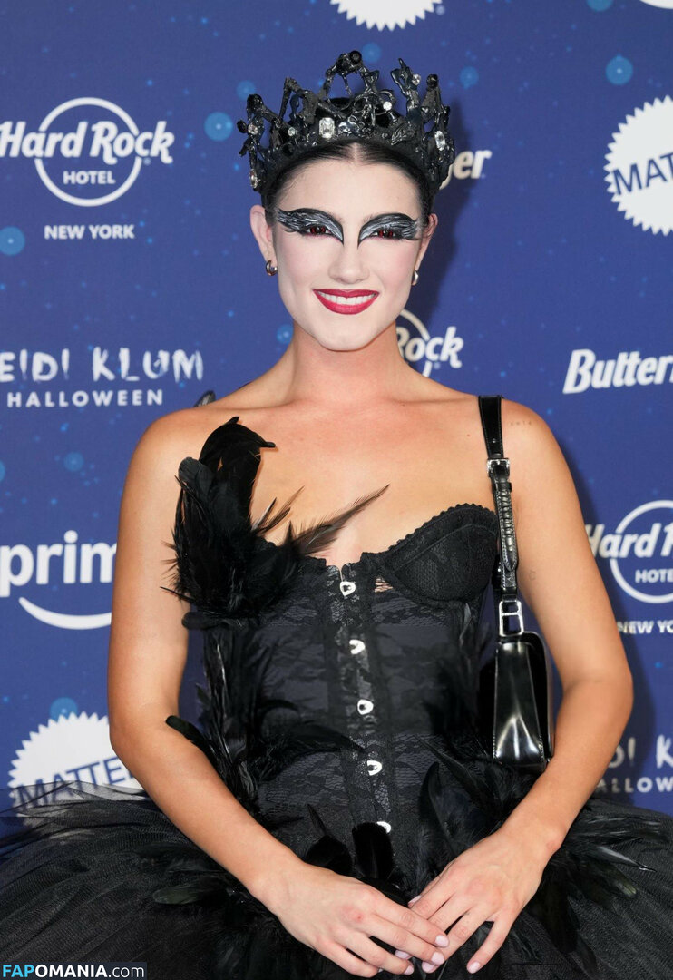 Charli D'Amelio / Charli Damelio / charlidamelio / charliesdamelio Nu OnlyFans  Foto vazada #1497