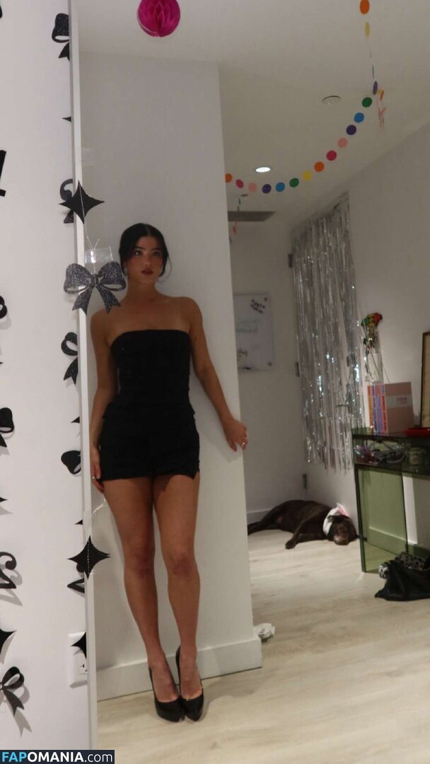 Charli D'Amelio / Charli Damelio / charlidamelio / charliesdamelio Nu OnlyFans  Foto vazada #1543