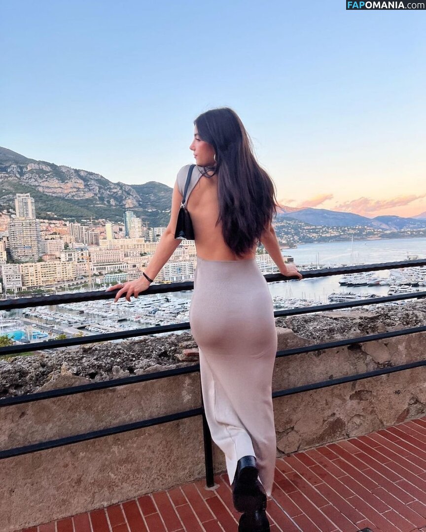 Charli D'Amelio / Charli Damelio / charlidamelio / charliesdamelio Nu OnlyFans  Foto vazada #1562