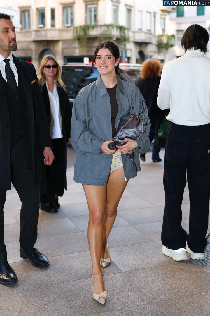 Charli D'Amelio / Charli Damelio / charlidamelio / charliesdamelio Nu OnlyFans  Foto vazada #1591