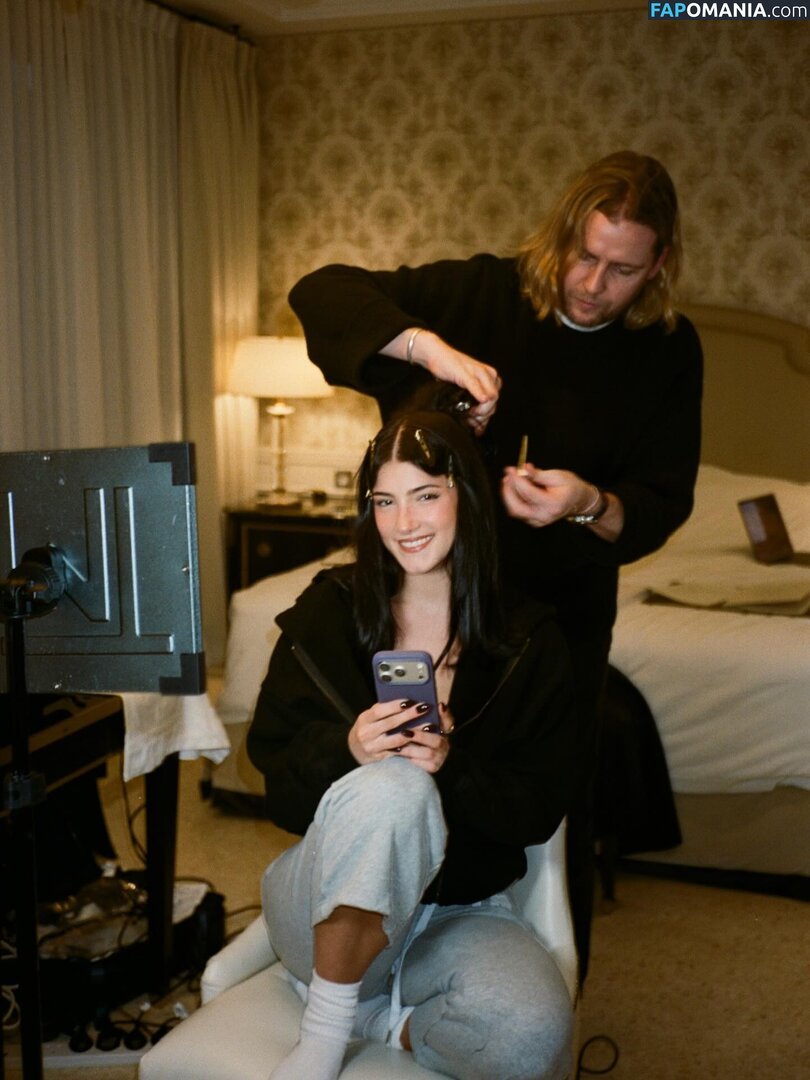 Charli D'Amelio / Charli Damelio / charlidamelio / charliesdamelio Nu OnlyFans  Foto vazada #1613