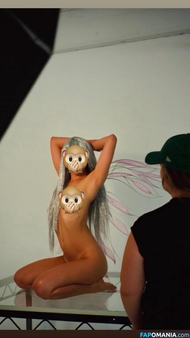 Charli D'Amelio / Charli Damelio / charlidamelio / charliesdamelio Nu OnlyFans  Foto vazada #1624