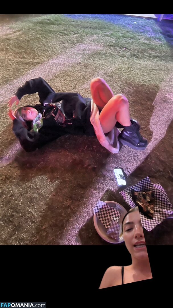 Charli D'Amelio / Charli Damelio / charlidamelio / charliesdamelio Nu OnlyFans  Foto vazada #1649