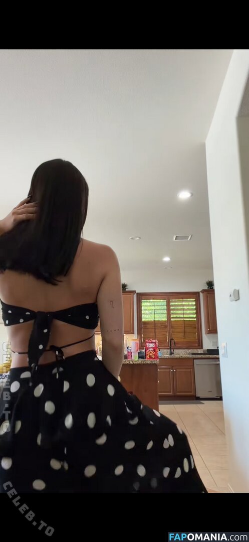 Charli D'Amelio / Charli Damelio / charlidamelio / charliesdamelio Nu OnlyFans  Foto vazada #1664