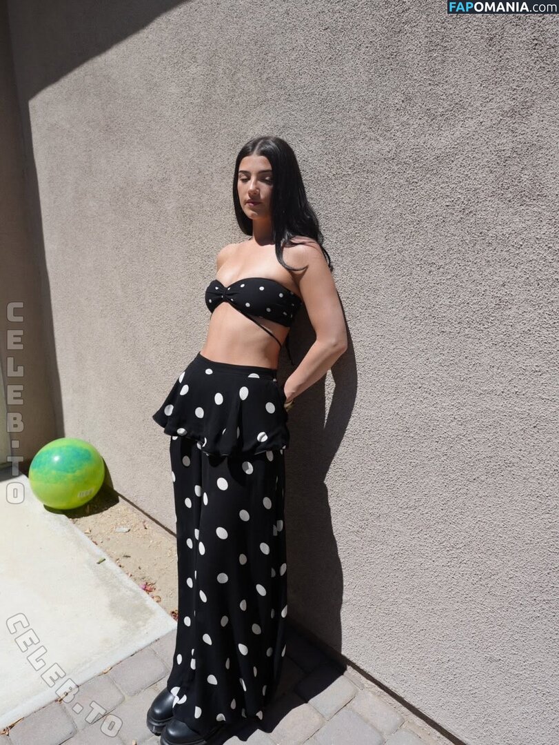 Charli D'Amelio / Charli Damelio / charlidamelio / charliesdamelio Nu OnlyFans  Foto vazada #1667