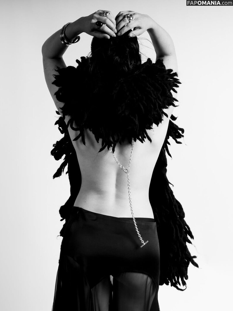 Charli XCX / charli_xcx / charlignarly / charlixcx / https: Nu OnlyFans  Foto vazada #1271