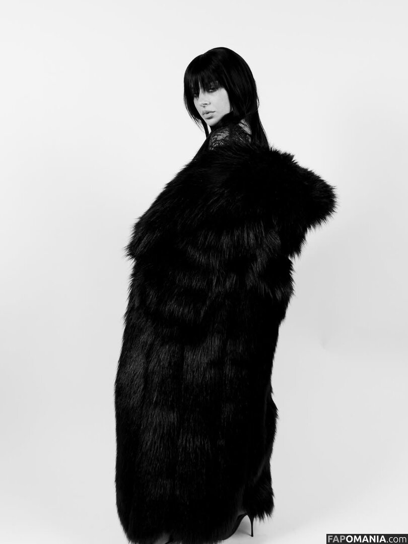 Charli XCX / charli_xcx / charlignarly / charlixcx / https: Nu OnlyFans  Foto vazada #1273
