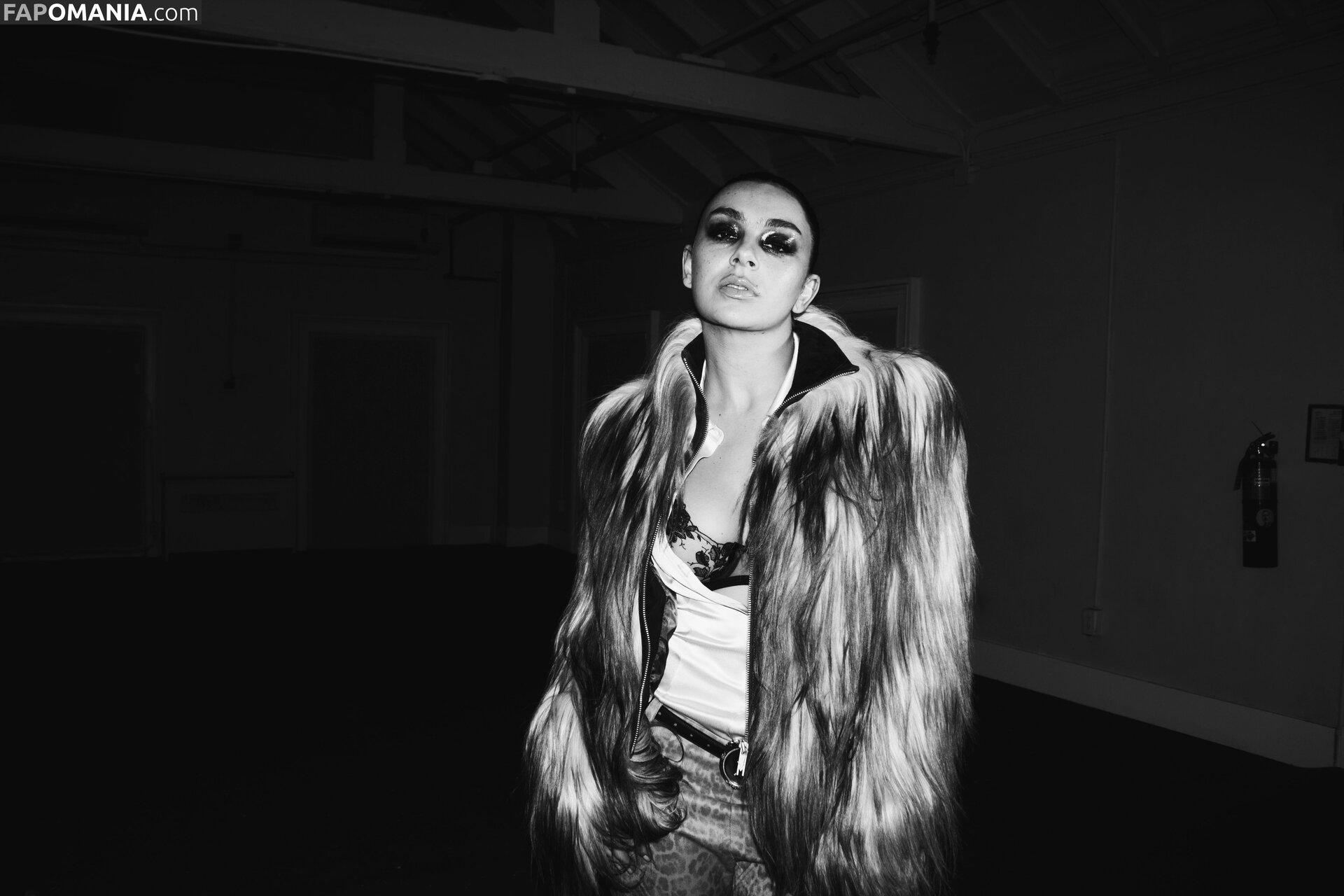 Charli XCX / charli_xcx / charlignarly / charlixcx / https: Nu OnlyFans  Foto vazada #1281