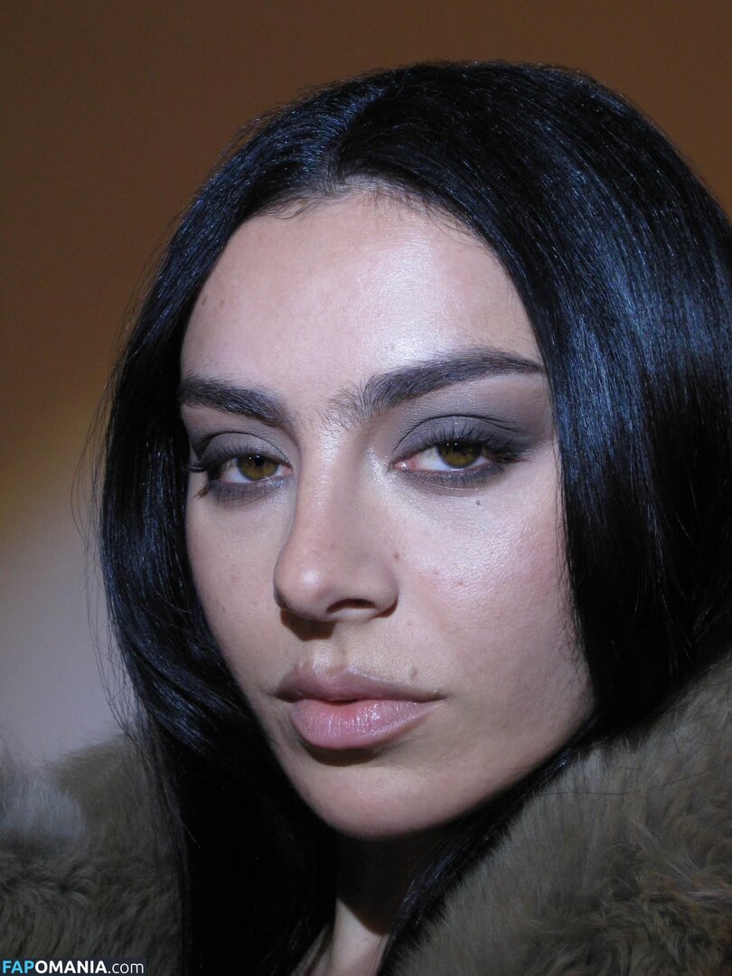 Charli XCX / charli_xcx / charlignarly / charlixcx / https: Nu OnlyFans  Foto vazada #1292