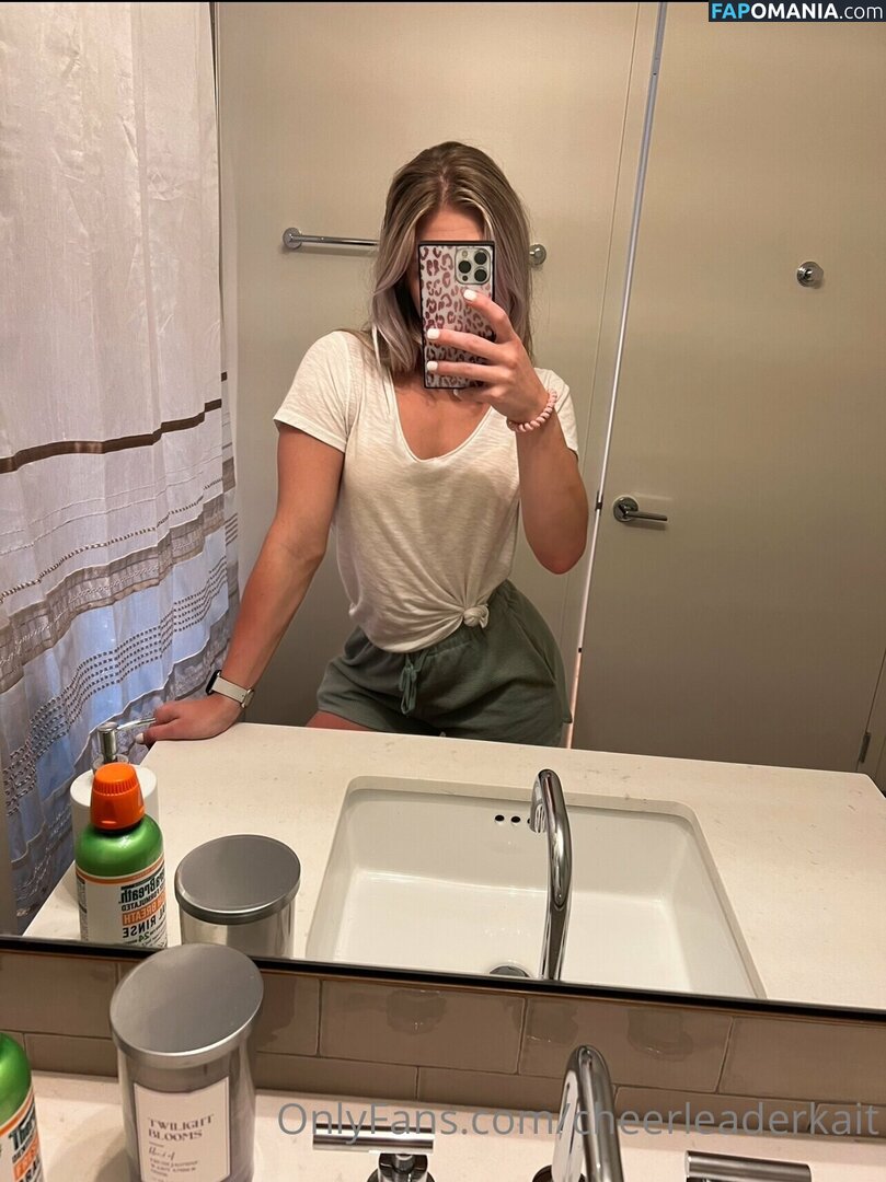 Cheerleader Kait / cheerleaderkait / cheerluvkaitlyn / fitkaitlynxoxo Nu OnlyFans  Foto vazada #1565
