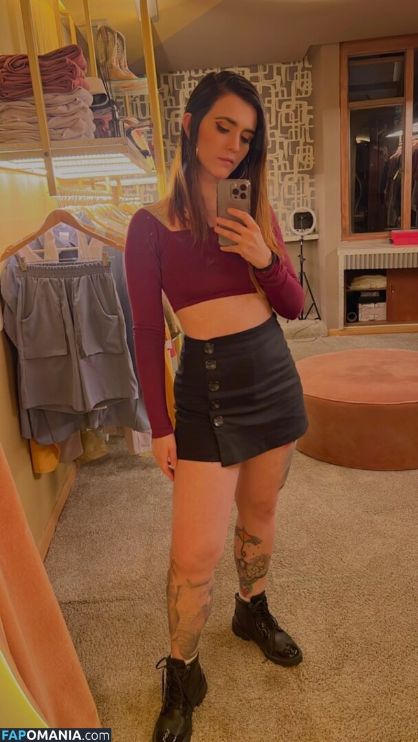 Caroloca Mejía / Helado de Vainilla / chika_bosque / https: / ideas_veg Nu OnlyFans  Foto vazada #5