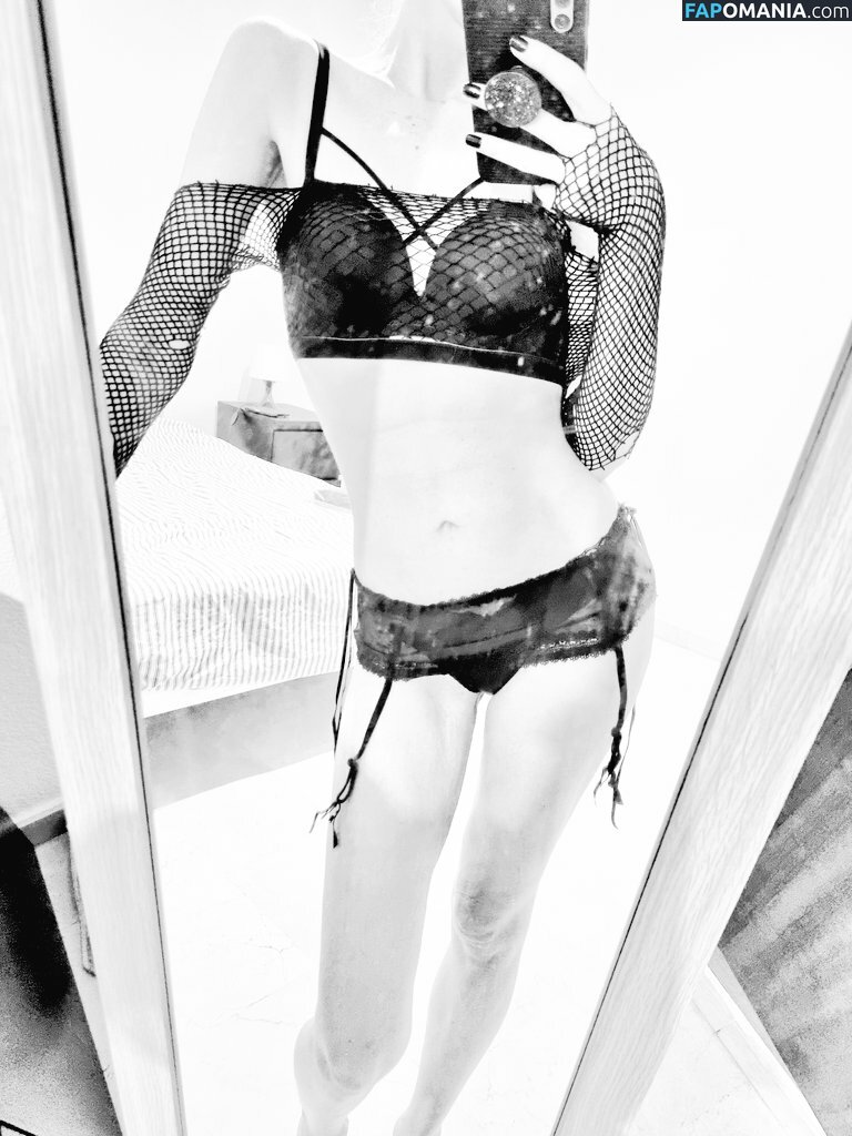 Chio Uyuni / ChioUyuni Nu OnlyFans  Foto vazada #1