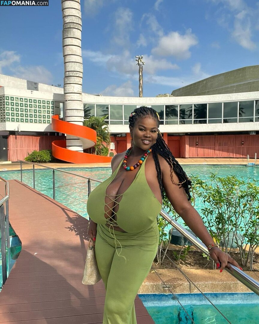 Chioma.lovv / chiomalovv Nu OnlyFans  Foto vazada #288