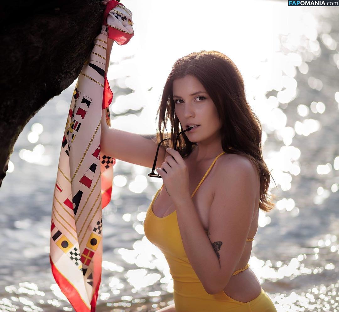 Chloe Maddren / YeahMad / chloe_maddren / chloemaddren / https: Nu OnlyFans  Foto vazada #4