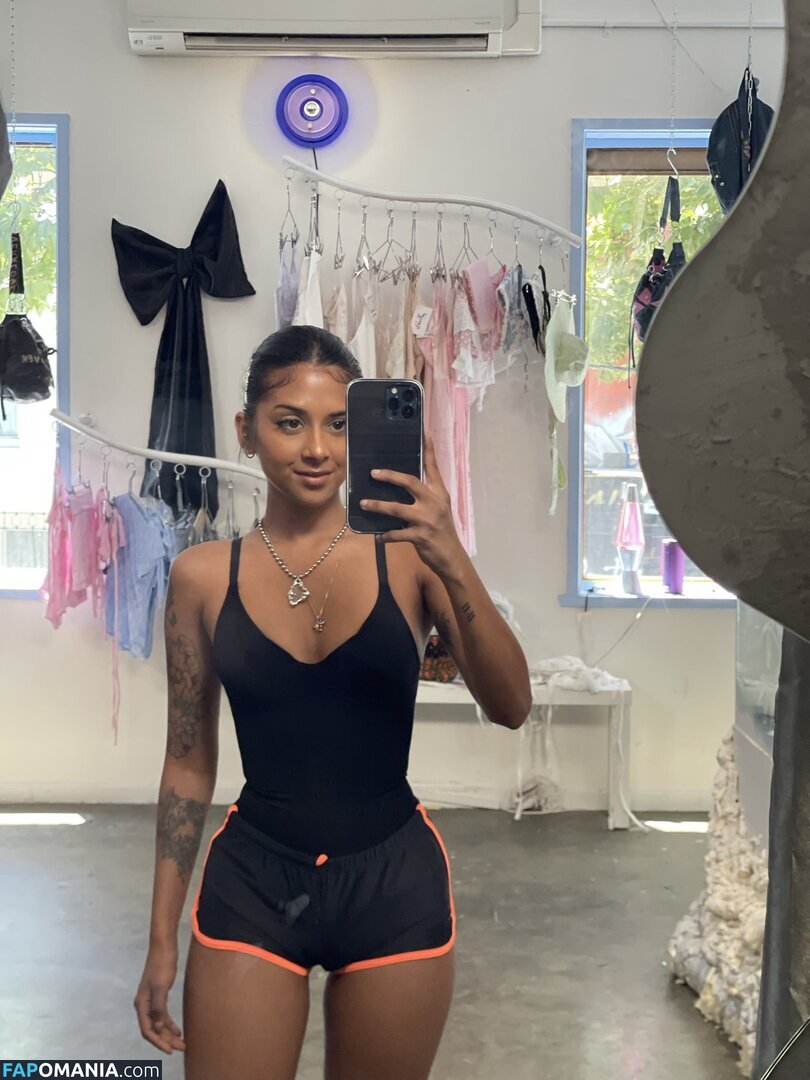 Chrissymenzies / chrissymenzies__ Nu OnlyFans  Foto vazada #11