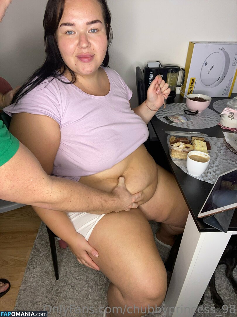 chubbyprincess_98 / fb_0296 Nu OnlyFans  Foto vazada #10