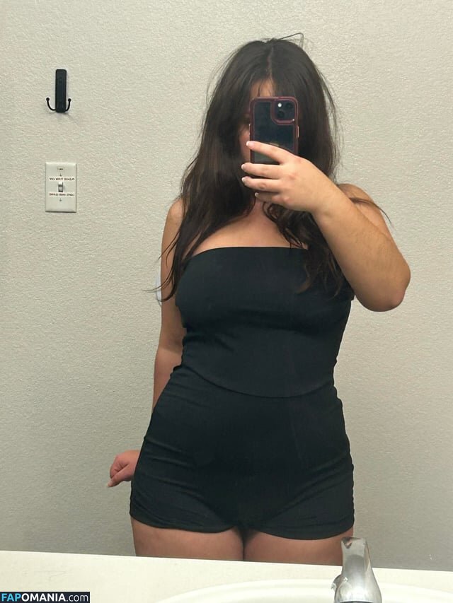 Cinna / Cinnabrit / cinnanut Nu OnlyFans  Foto vazada #557