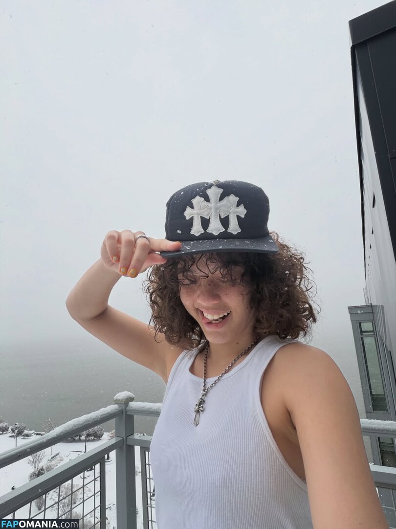 clara.west / clara_west Nu OnlyFans  Foto vazada #19