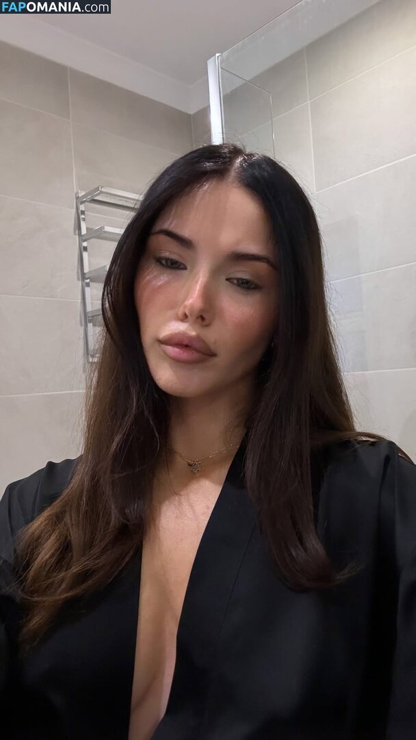 Clarissa Bea / clarissabeaa Nu OnlyFans  Foto vazada #1