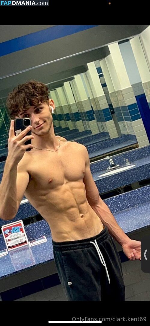 clark.kent69 / mr.clark.kent69 Nu OnlyFans  Foto vazada #1