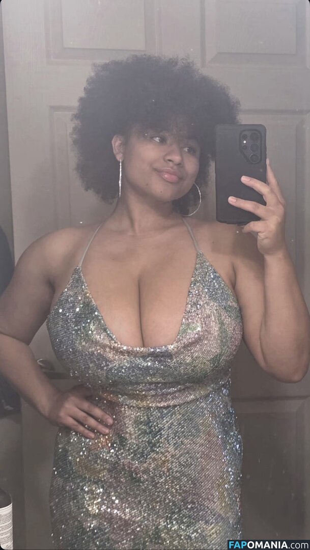 Dina / coco_ppop01 / cocopeepshow Nu OnlyFans  Foto vazada #2