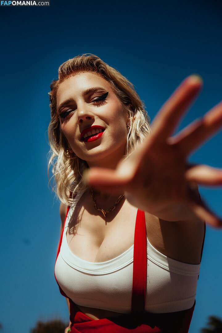 Courtney Miller / co_mill / typicalvlogs Nu OnlyFans  Foto vazada #626