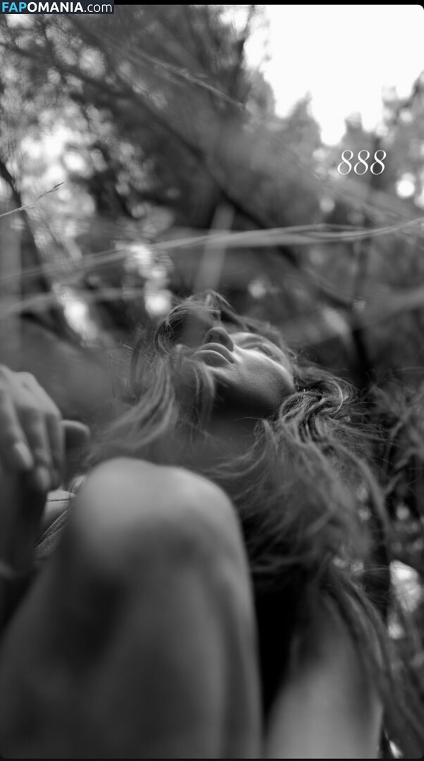 Crystal Reed / crystalmreed Nu OnlyFans  Foto vazada #49