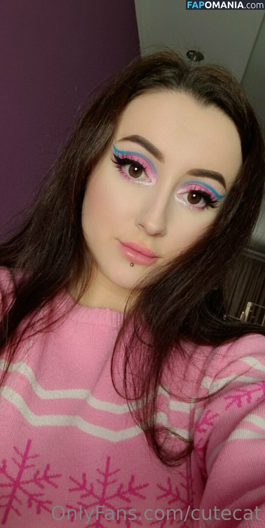 Peachy_godess / Roxycat / cutecat Nu OnlyFans  Foto vazada #12