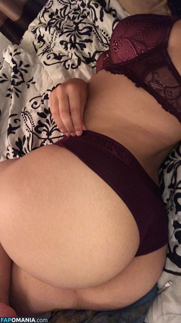 Cutestrike / Isabella / cutestrikex Nu OnlyFans  Foto vazada #1