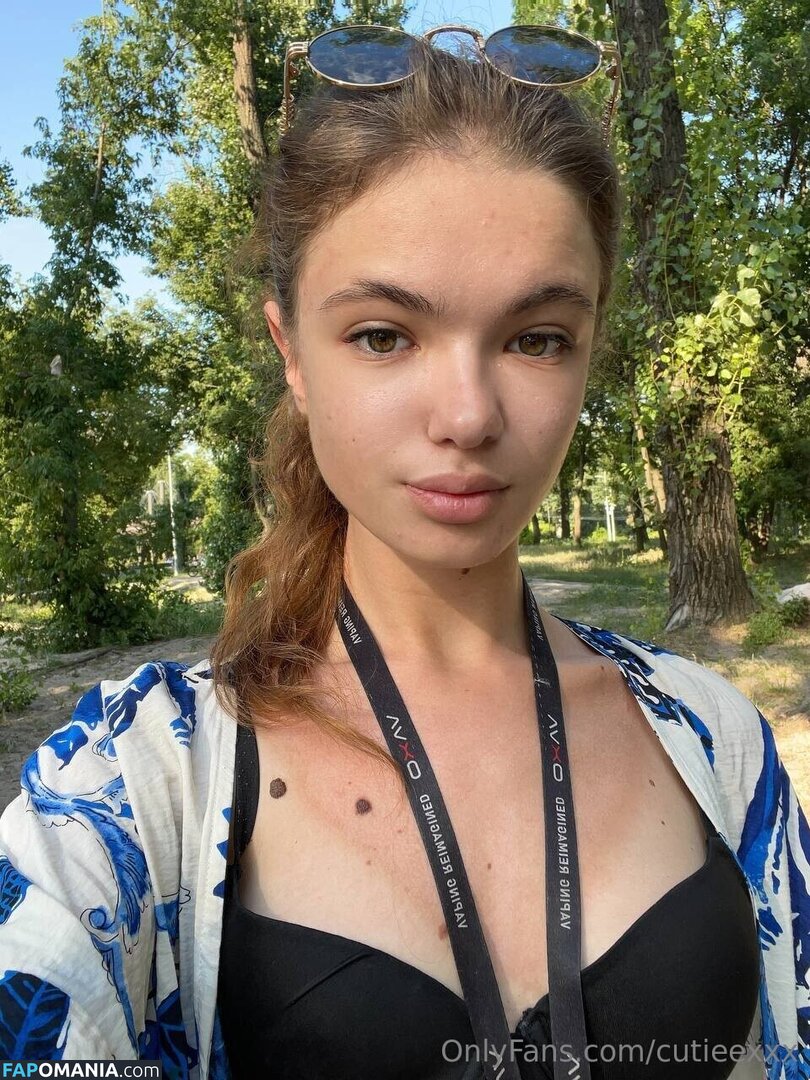 cutieexxx / lil_cutieexx Nu OnlyFans  Foto vazada #4