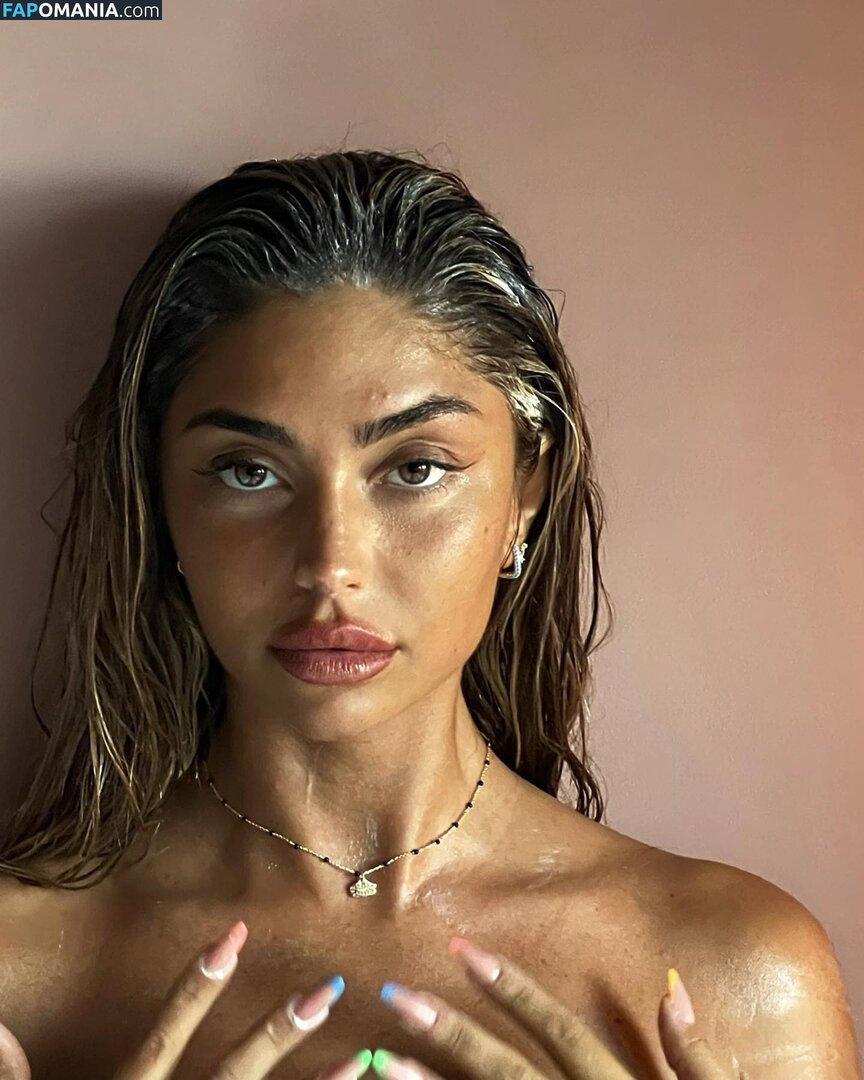 Cynthia Makhoul / cynthiaatvnco / https: / iam_thiaaa Nu OnlyFans  Foto vazada #6