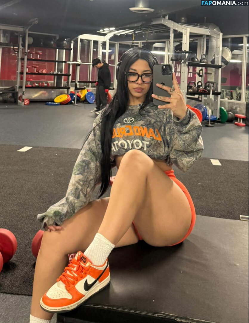 cynthiia.xx / cynthiia_xv Nu OnlyFans  Foto vazada #1