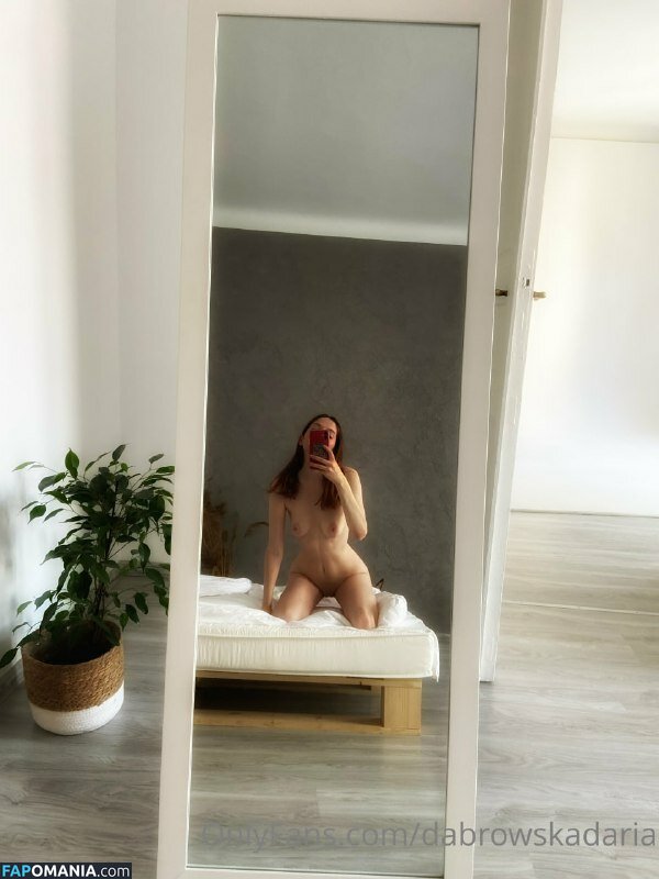 Dabrowska Daria / Dabrowskadaria / dabrowskadaria_ Nu OnlyFans  Foto vazada #2