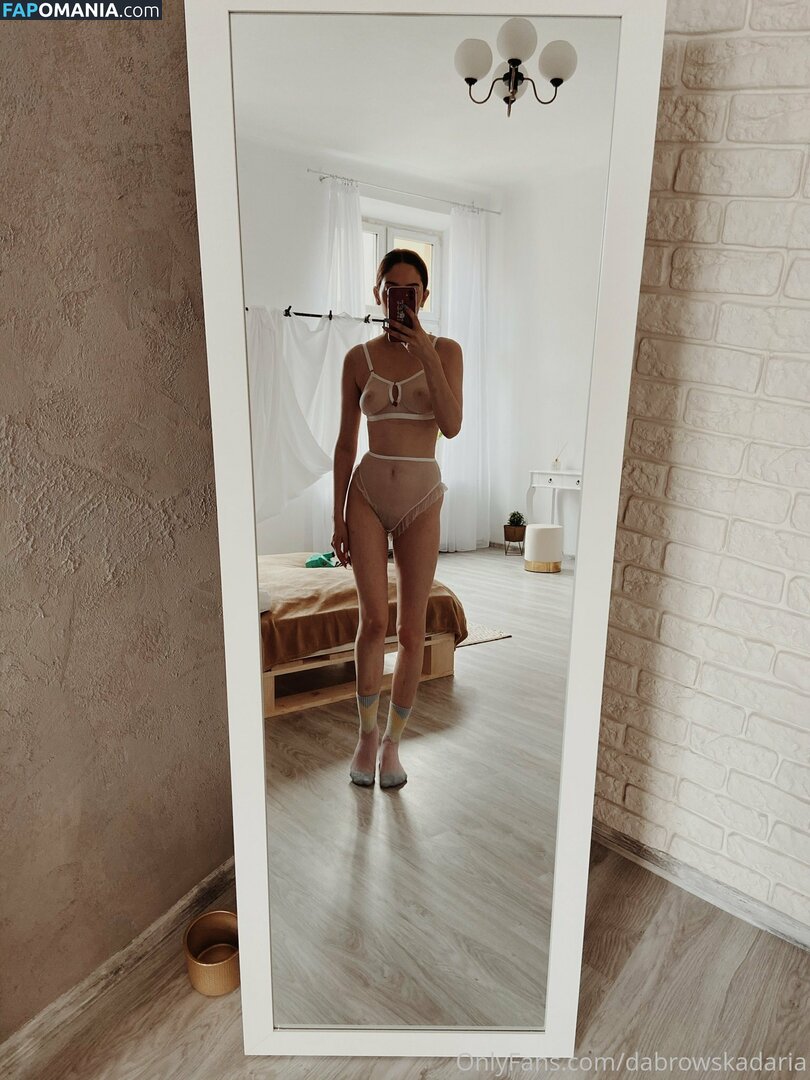 Dabrowska Daria / Dabrowskadaria / dabrowskadaria_ Nu OnlyFans  Foto vazada #5