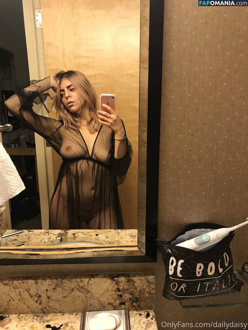 dailydaisy / dailydaisy.official Nu OnlyFans  Foto vazada #4