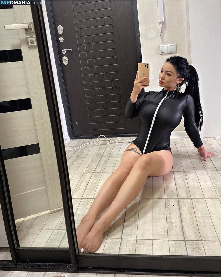 Dakarimova Zhansaya / dakarimova.online Nu OnlyFans  Foto vazada #2