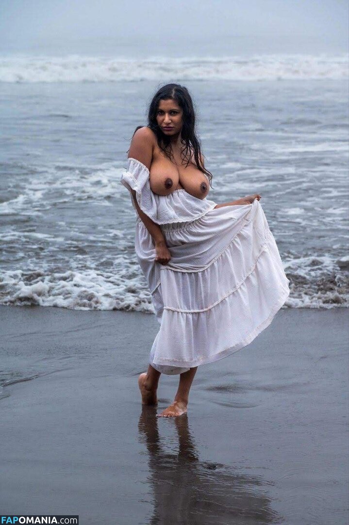 Carla White / Dakini / Devi / devithemodel / googlymonstor Nu OnlyFans  Foto vazada #776