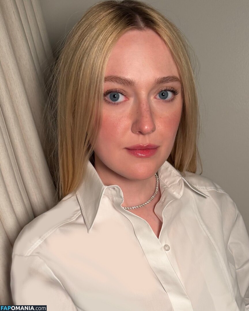 Dakota Fanning / dakotafanning Nu OnlyFans  Foto vazada #275